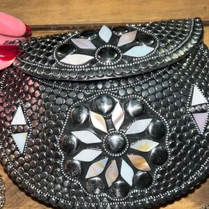 🚨NWOT gorgeous RAMLA 🫶Mother of Pearl handmade Moroccan clutch.